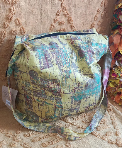 BOLSO SEDA CON CREMALLERA,AUTÉNTICA ARTESANÍA INDIA CON MÁGICOS COLORES.ENVÍO GRATIS SIN PEDIDO MÍNIMO.