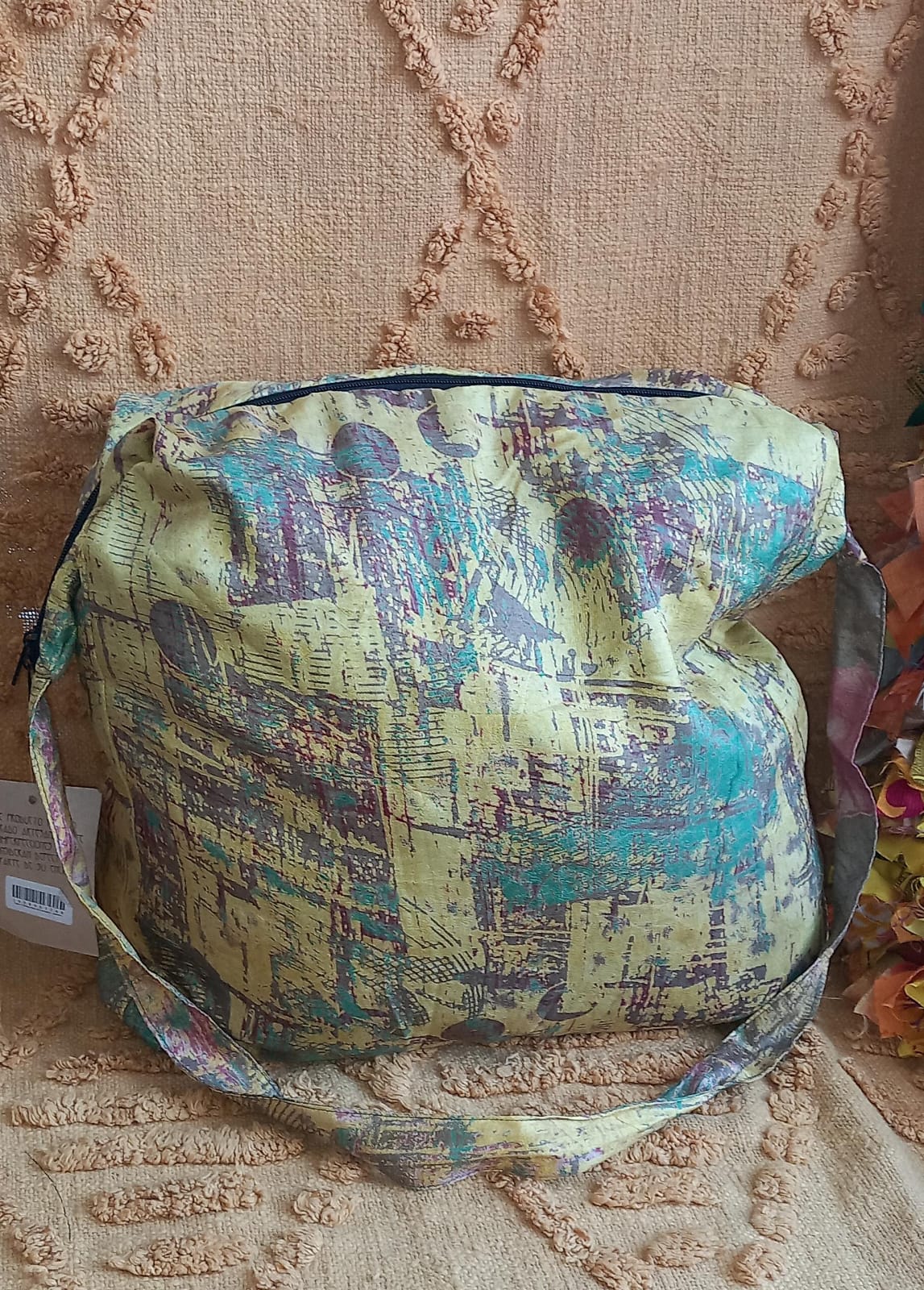 BOLSO SEDA CON CREMALLERA,AUTÉNTICA ARTESANÍA INDIA CON MÁGICOS COLORES.ENVÍO GRATIS SIN PEDIDO MÍNIMO.