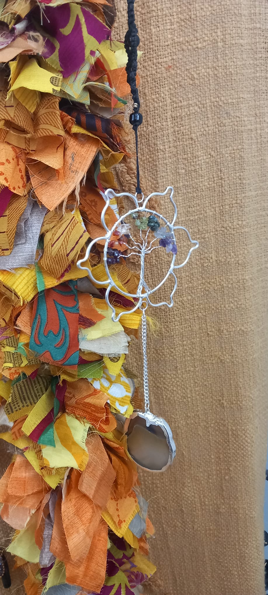 COLGADOR DECORACIÓN ÁGATA Y MINERALES CON FLOR DE LOTO MÁGICA.ENVÍO GRATIS SIN PEDIDO MÍNMO.