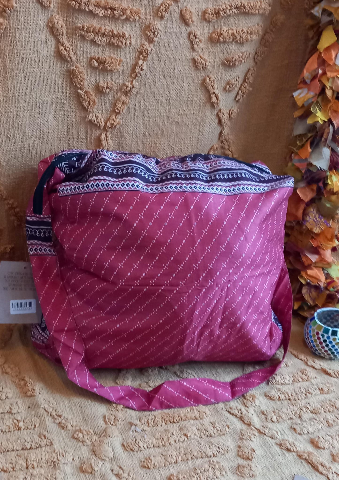 BOLSO SEDA CON CREMALLERA,AUTÉNTICA ARTESANÍA INDIA CON MÁGICOS COLORES.ENVÍO GRATIS SIN PEDIDO MÍNIMO.