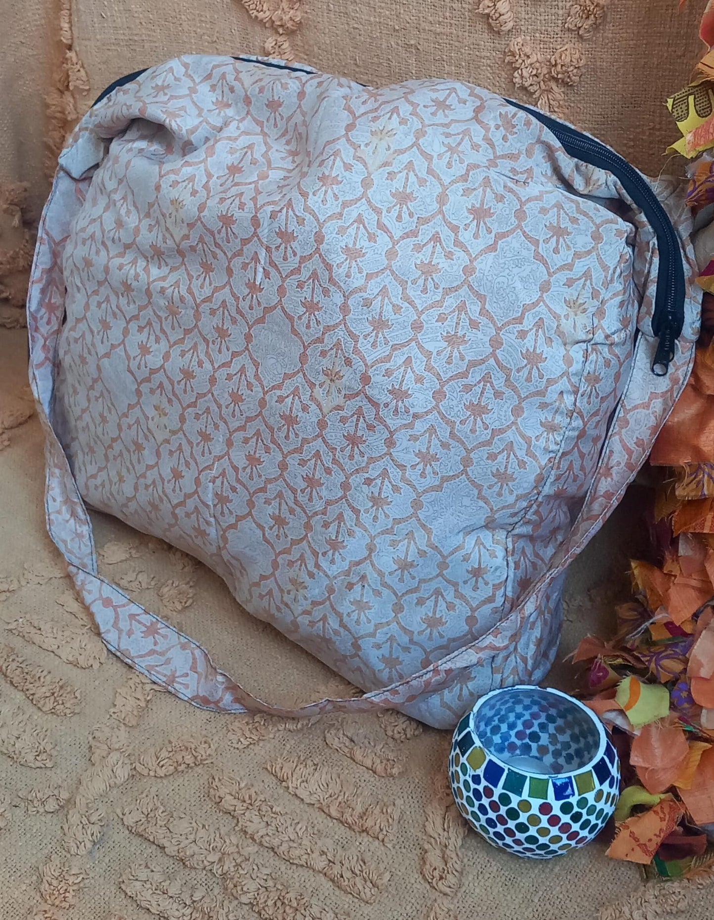 BOLSO SEDA CON CREMALLERA,AUTÉNTICA ARTESANÍA INDIA CON MÁGICOS COLORES.ENVÍO GRATIS SIN PEDIDO MÍNIMO.