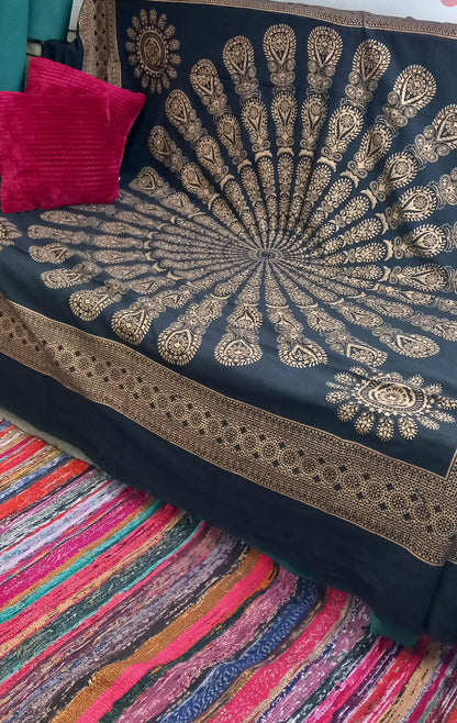 CUBRESOFÁ,JARAPA MULTIFUNCIÓN MANDALA CASHMERE DORADO 210X240.ENVÍO GRATIS SIN PEDIDO MÍNIMO.