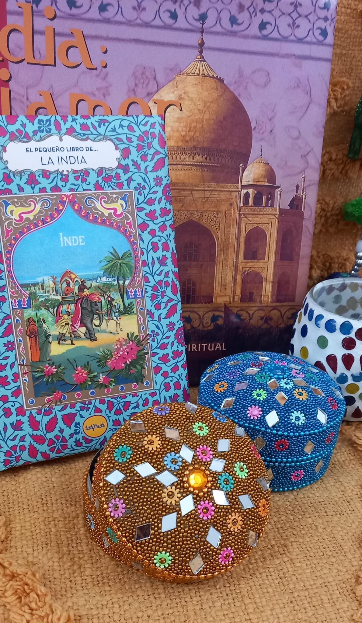 PACK 2 CAJAS ESPEJITOS JAIPUR,PIEZAS DELICADEZAS QUE CAUTIVAN POR SU ORIGINALIDAD Y BRILLO.ENVÍO GRATIS SIN PEDIDO MÍNIMO.