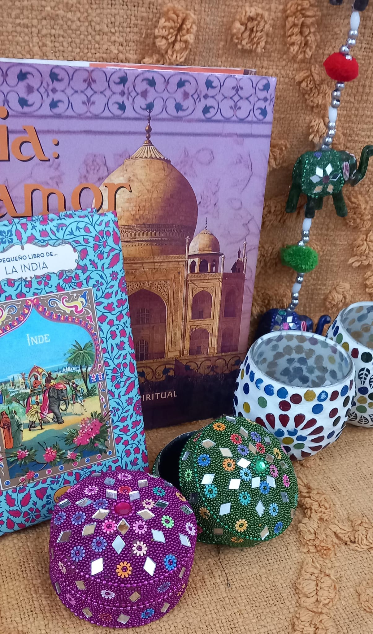 PACK 2 CAJAS ESPEJITOS JAIPUR,PIEZAS DELICADEZAS QUE CAUTIVAN POR SU ORIGINALIDAD Y BRILLO.ENVÍO GRATIS SIN PEDIDO MÍNIMO.