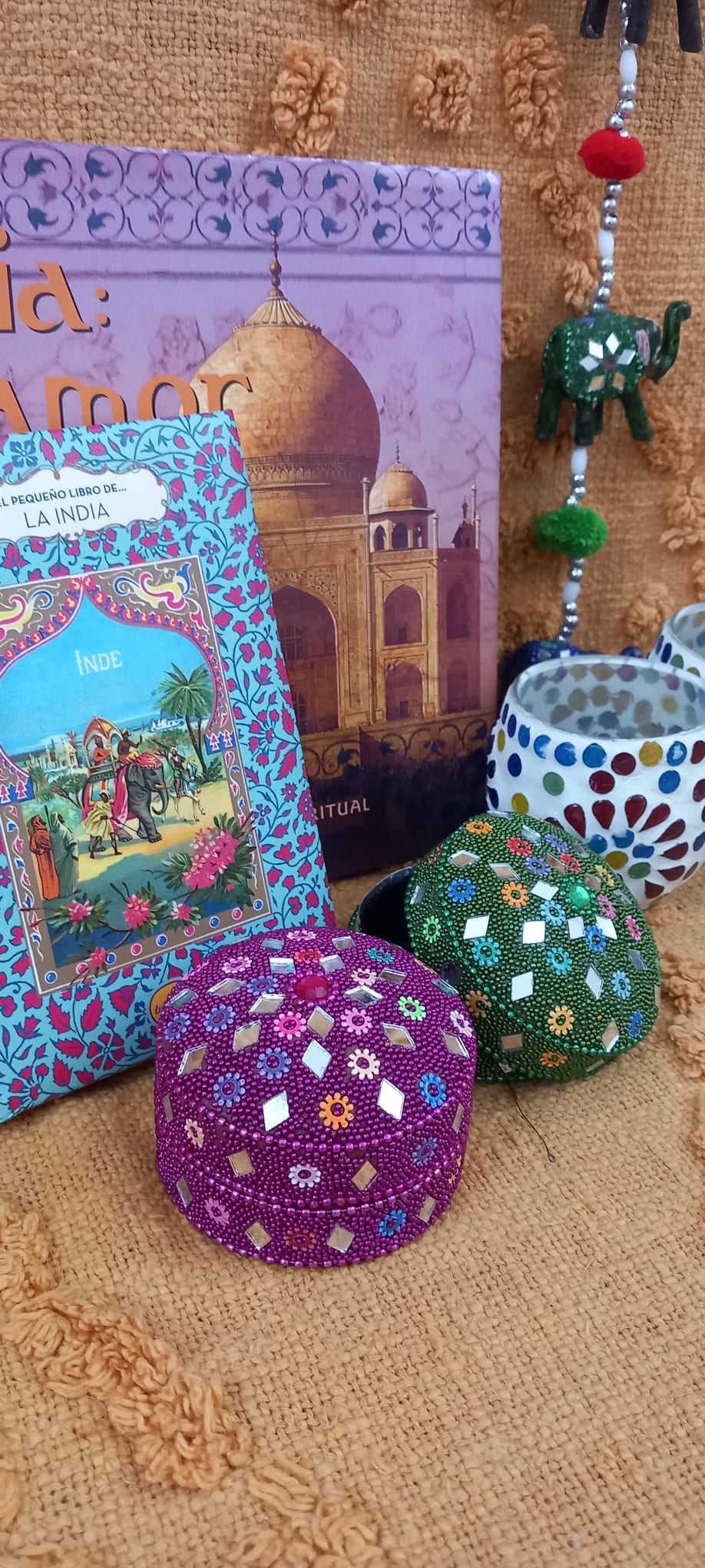 PACK 2 CAJAS ESPEJITOS JAIPUR,PIEZAS DELICADEZAS QUE CAUTIVAN POR SU ORIGINALIDAD Y BRILLO.ENVÍO GRATIS SIN PEDIDO MÍNIMO.