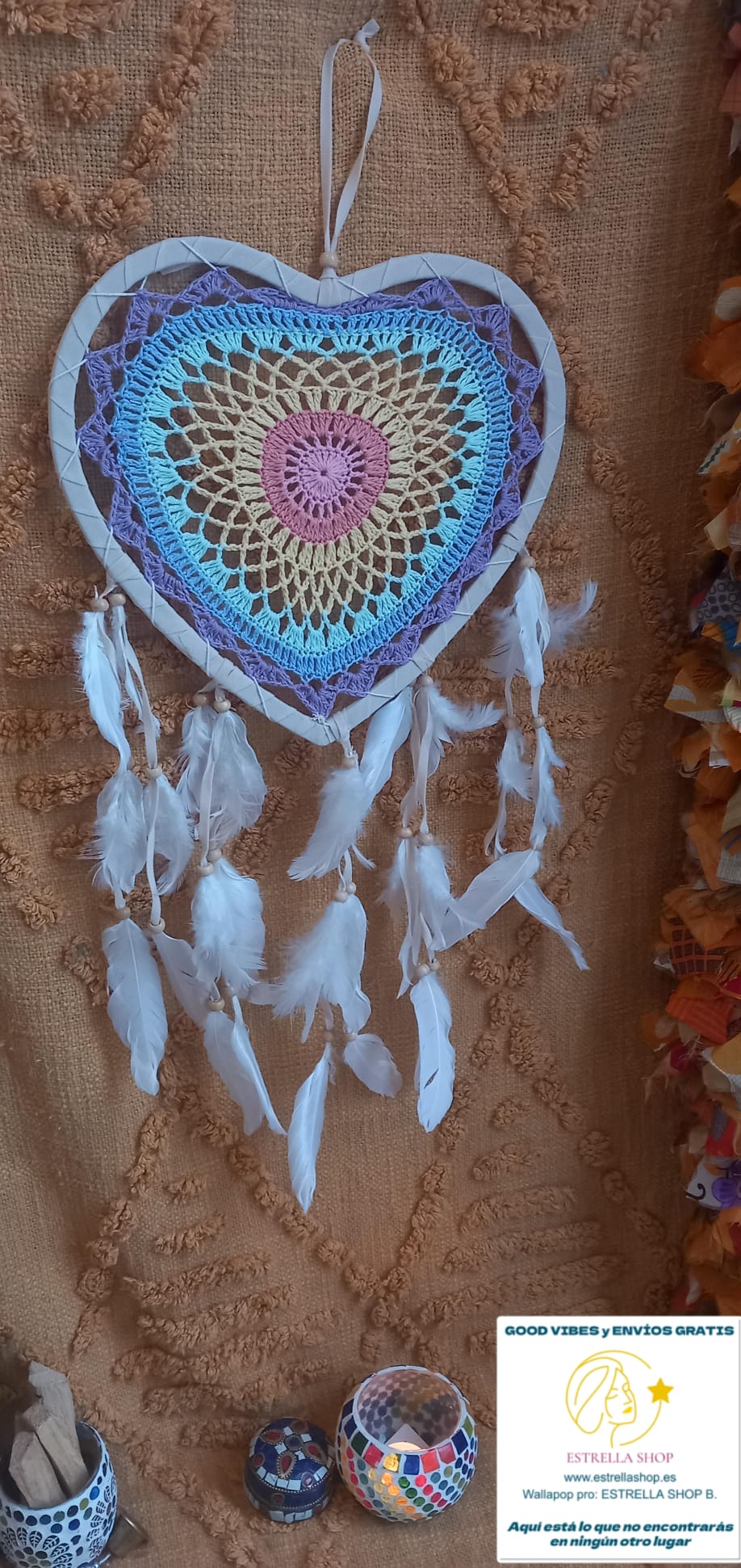 Atrapasueños de crochet plumas y algodón multicolor dulce.Envío Gratis. Precio sin competencia.