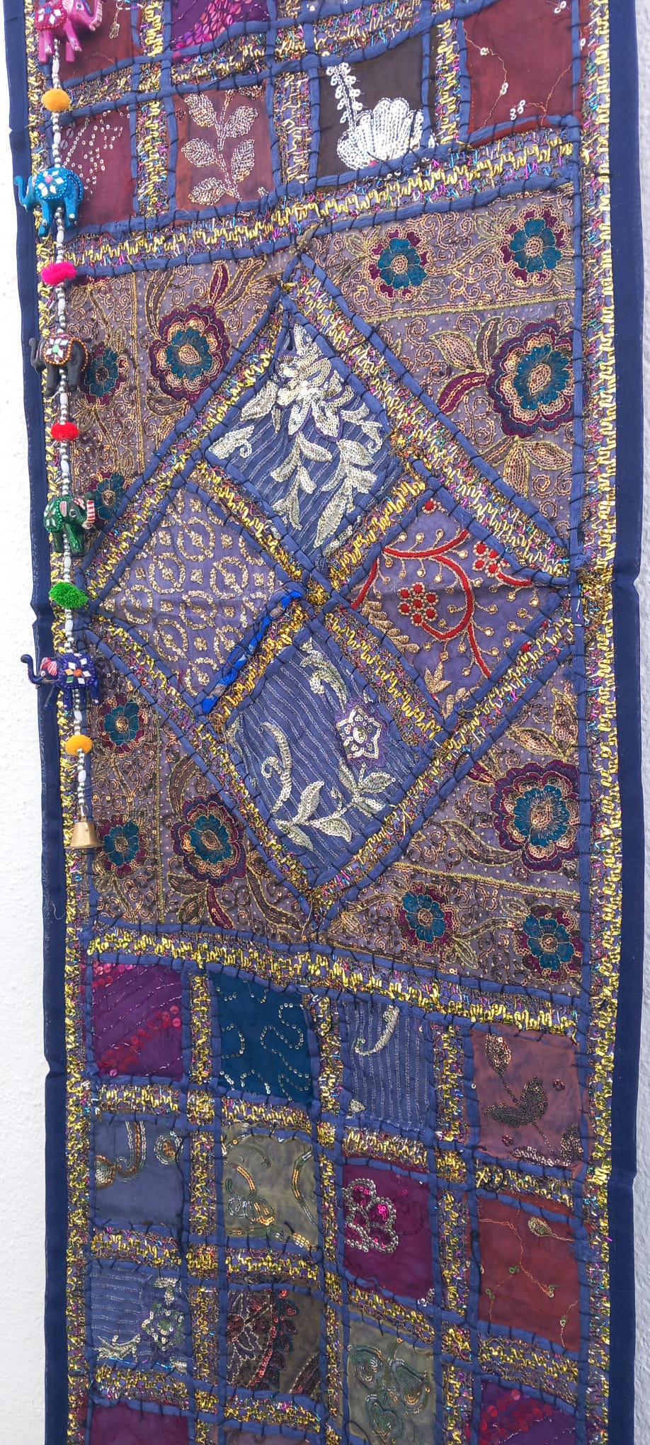 TEXTIL TAPIZ Y CAMINO PATCHWORK HECHO A MANO Y CON ENCANTO EN INDIA.ENVÍO GRATIS SIN PEDIDO MÍNIMO.