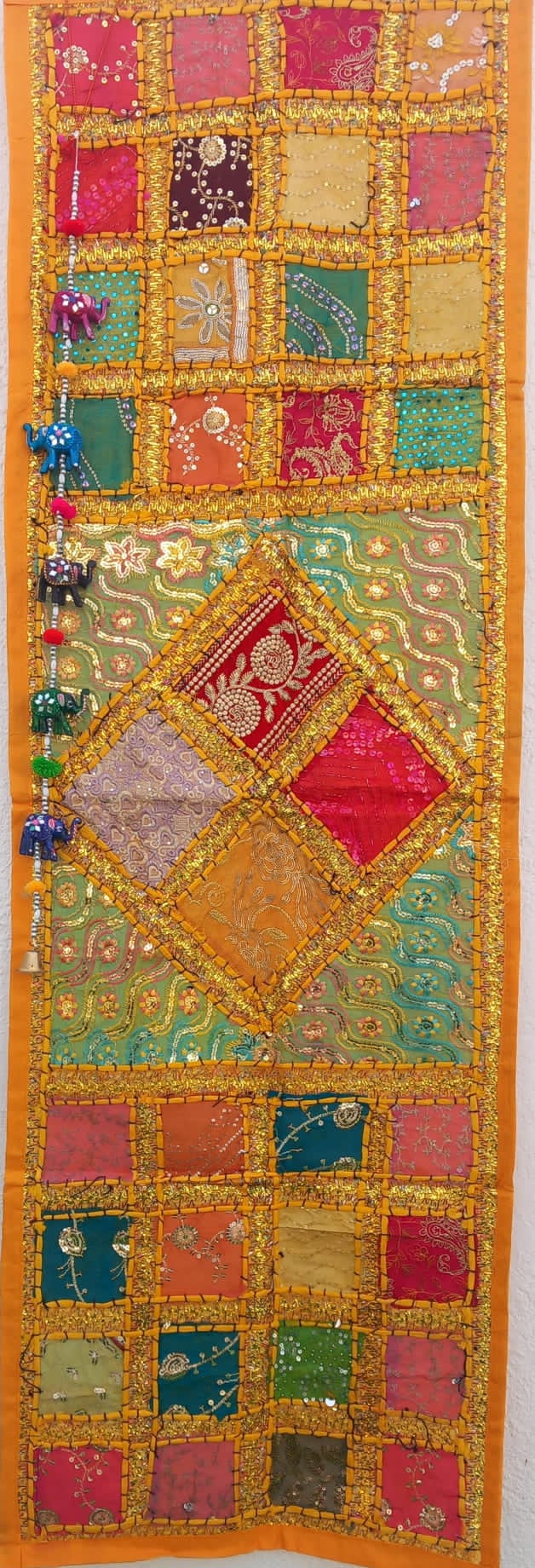 TEXTIL TAPIZ Y CAMINO PATCHWORK BORDADO A MANO EN INDIA.ENVÍO GRATIS SIN PEDIDO MÍNIMO.