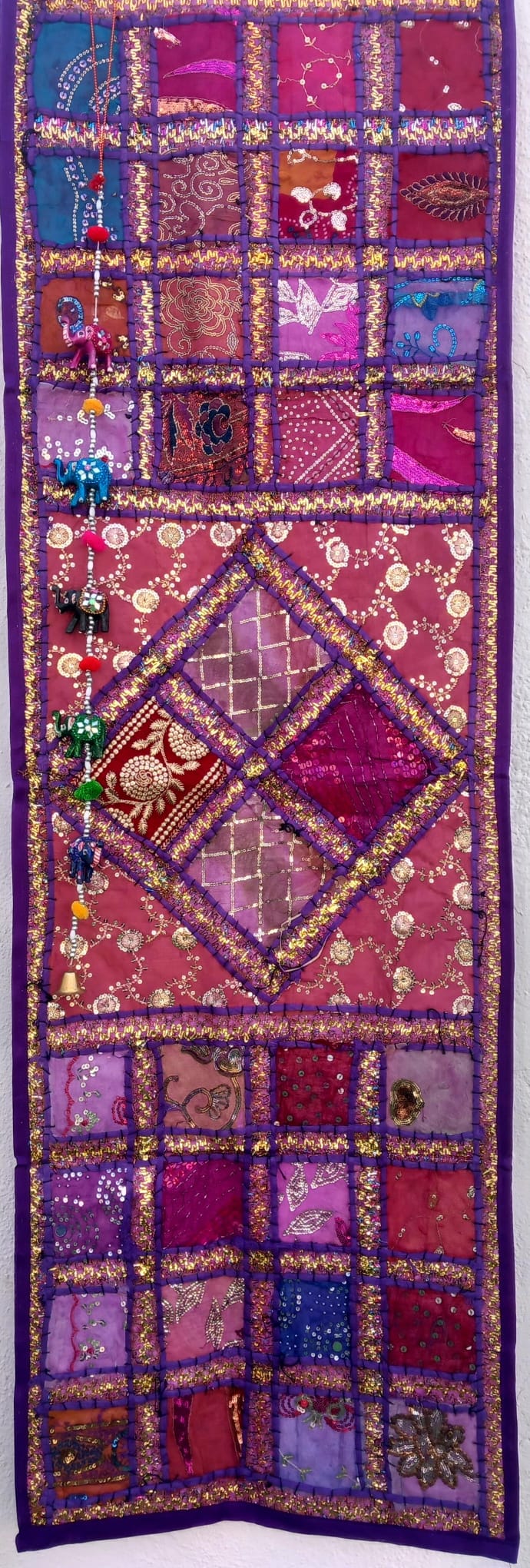 TEXTIL TAPIZ Y CAMINO PATCHWORK CONFECCIONADO EN INDIA A MANO Y CON ENCANTO.ENVÍO GRATIS SIN PEDIDO MÍNIMO.