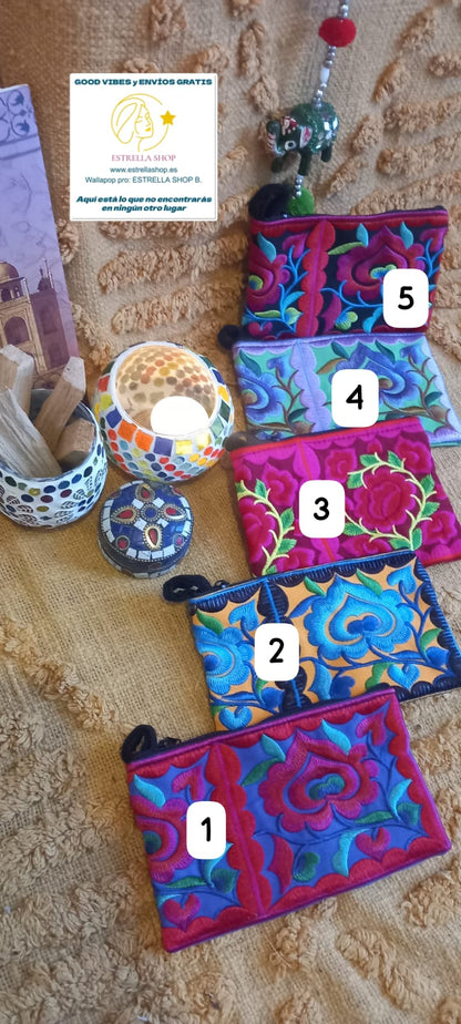 MONEDERO O NECESER 15X10CM BORDADO EN COLORES INDIA ALEGRE.ENVÍO GRATIS SIN PEDIDO MÍNIMO.