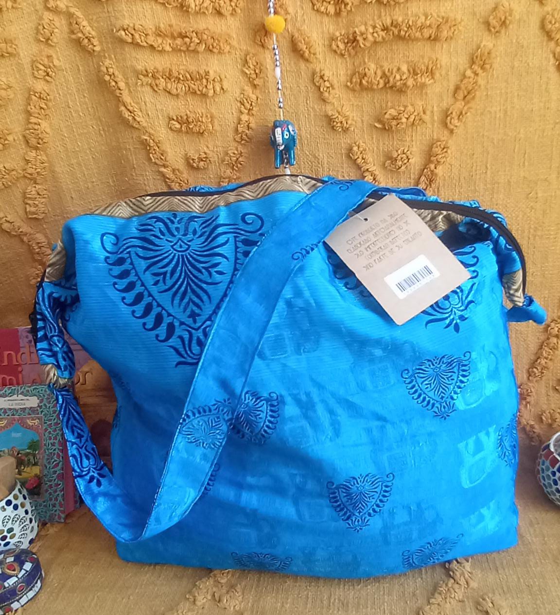BOLSO SEDA CON CREMALLERA,AUTÉNTICA ARTESANÍA INDIA CON MÁGICOS COLORES.ENVÍO GRATIS SIN PEDIDO MÍNIMO.