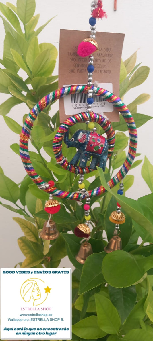 MÓVIL DECORATIVO ELABORADO ARTESANALMENTE EN INDIA CON ELEFANTE Y ESTRUCTURA CIRCULAR ES UN DETALLE ESPECIAL Y VIBRANTE. ENVÍO GRATIS SIN PEDIDO MÍNIMO.