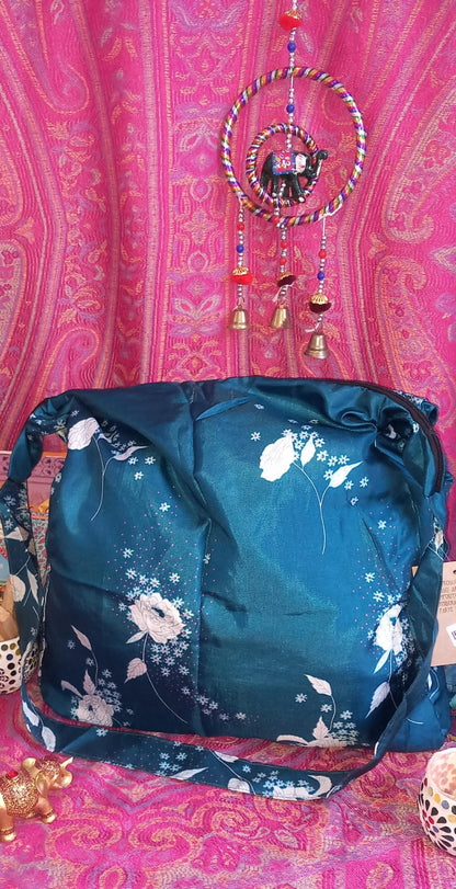 BOLSO SEDA CON CREMALLERA,AUTÉNTICA ARTESANÍA INDIA CON MÁGICOS COLORES.ENVÍO GRATIS SIN PEDIDO MÍNIMO.