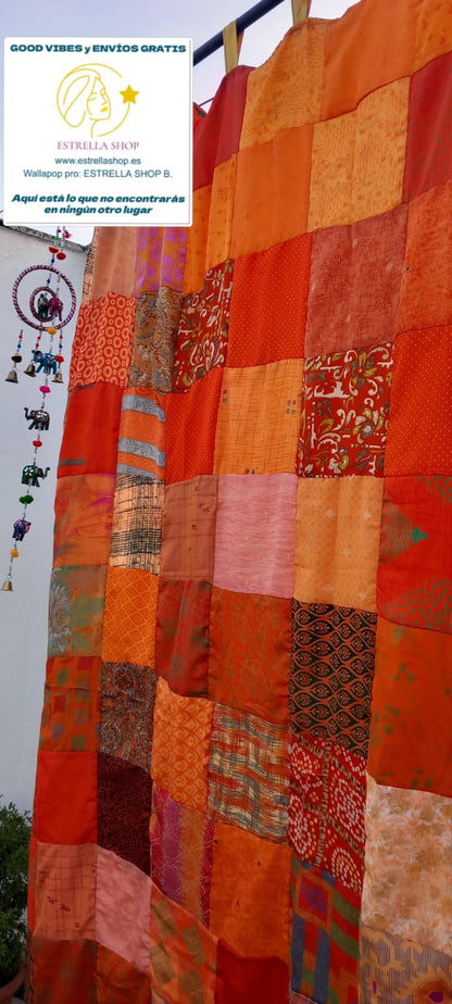 Cada cortina está organizada con de tela a juego de doble cara. Puede usarla por la cara que más le guste. Con estas coloridas cortinas se puede crear un ambiente bohemio acogedor en un instante.&nbsp; Perfecta para ventana o como cortina de puerta, se pueden decorar con estas cortinas de aspecto oriental pero también camas con dosel y asientos.
