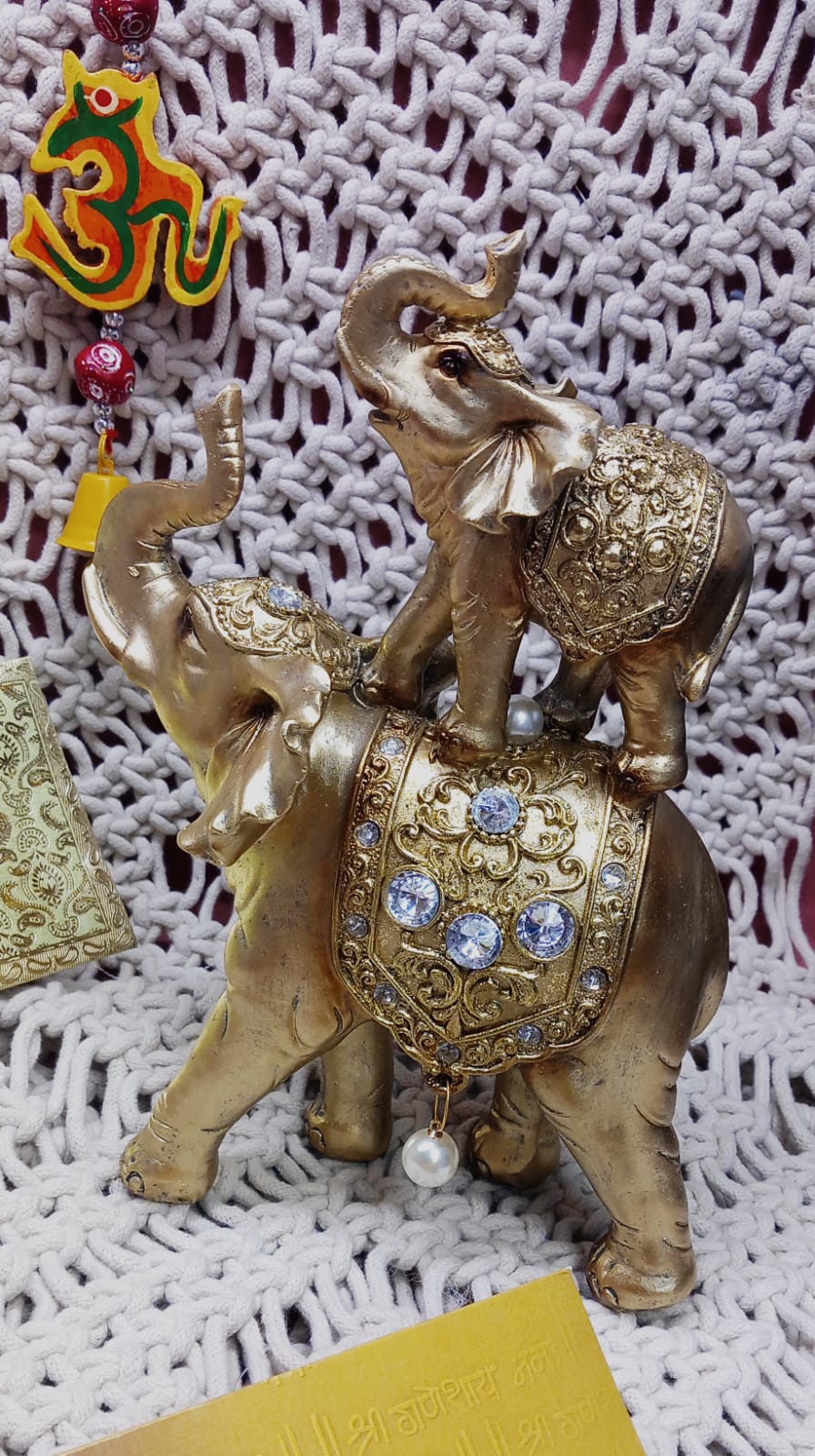 FIGURA TALISMÁN ELEFANTE MAMÁ Y BEBÉ DRAGA pieza con gran simbolismo y belleza artesanal.Envío gratis sin pedido mínimo.