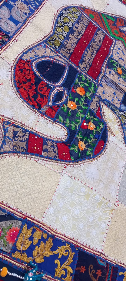 Tapiz bordado a mano y patchwork elefante 150x100cm,textiles que hablan por sí mimos.ENVÍO GRATIS SIN PEDIDO MÍNIMO.