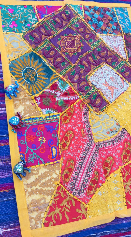 TAPIZ PATCHWORK AUTÉNTICA JOYA TEXTIL QUE COMBINA CON TODA DECORACIÓN Y ES UNA OPCIÓN COLOR Y SOSTENIBLE.ENVÍO GRATIS SIN PEDIDO MÍNIMO.