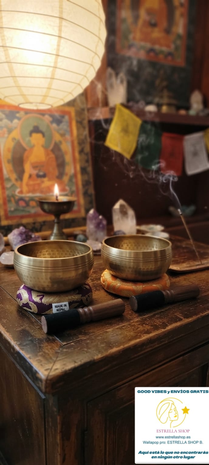 CUENCO LATÓN GOLPEADO 320GRAMOS CON COJÍN SEDA Y STICK DE MADERA HECHO ARTESANALMENTE EN NEPAL UNA JOYA PARA EL HOGAR.ENVÍO GRATIS SIN PEDIDO MÍNIMO.
