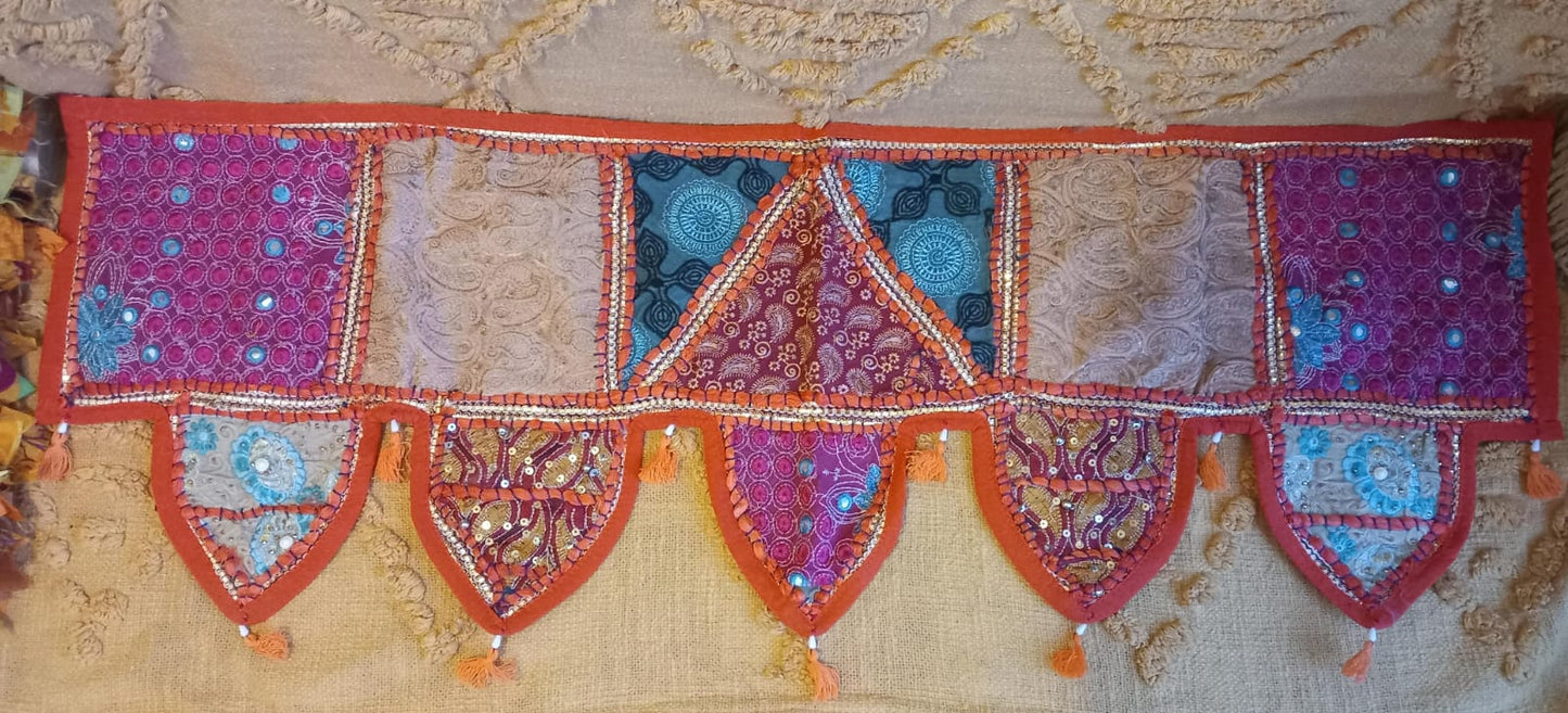TORÁN BORDADO PATCHWORK PARA EMBELLECER Y ATRAER BUENAS ENERGÍAS,HECHO A MANO Y ES UNA PIEZA ARTESANAL ÚNICA.ENVÍO GRATIS SIN PEDIDO MÍNIMO.