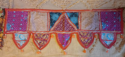 TORÁN BORDADO PATCHWORK PARA EMBELLECER Y ATRAER BUENAS ENERGÍAS,HECHO A MANO Y ES UNA PIEZA ARTESANAL ÚNICA.ENVÍO GRATIS SIN PEDIDO MÍNIMO.