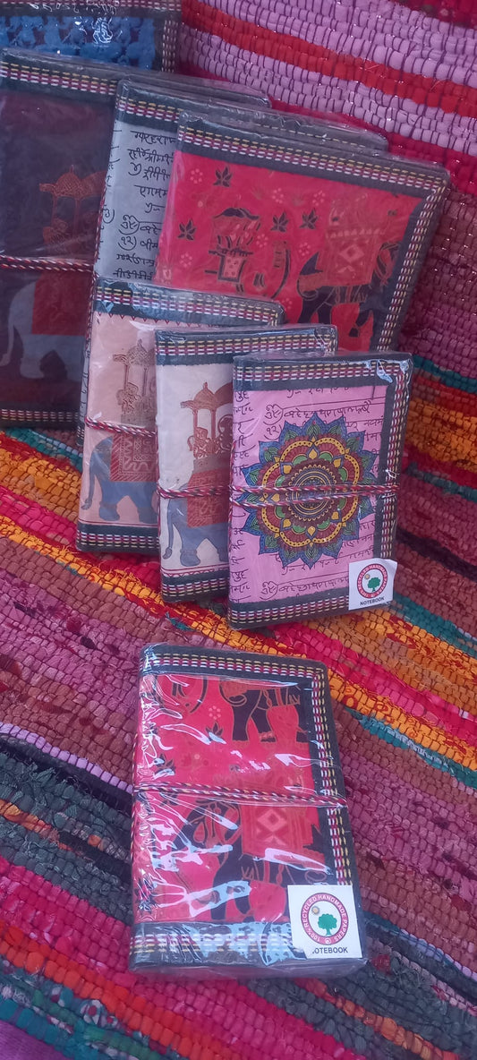 CUADERNO INDIA MAGIC PRINT XS. ES UNA OBRA DE ARTE QUE CELEBRA LA BELLEZA DE LO HECHO A MANO.ENVÍO GRATIS SIN PEDIDO MÍNIMO.