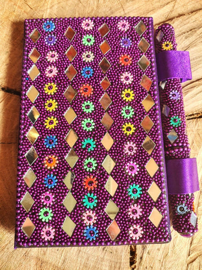 2 LIBRETAS Y 2 BOLIS SET IMPRENSCINDIBLE HECHO A MANO EN INDIA**EL PRECIO DE 9.99€ ES POR 2 SET DE LIBRETA Y BOLI. EN TOTAL POR 9.99€ RECIBIRÁ 2 LIBRETAS Y SUS 2 BOLIS**